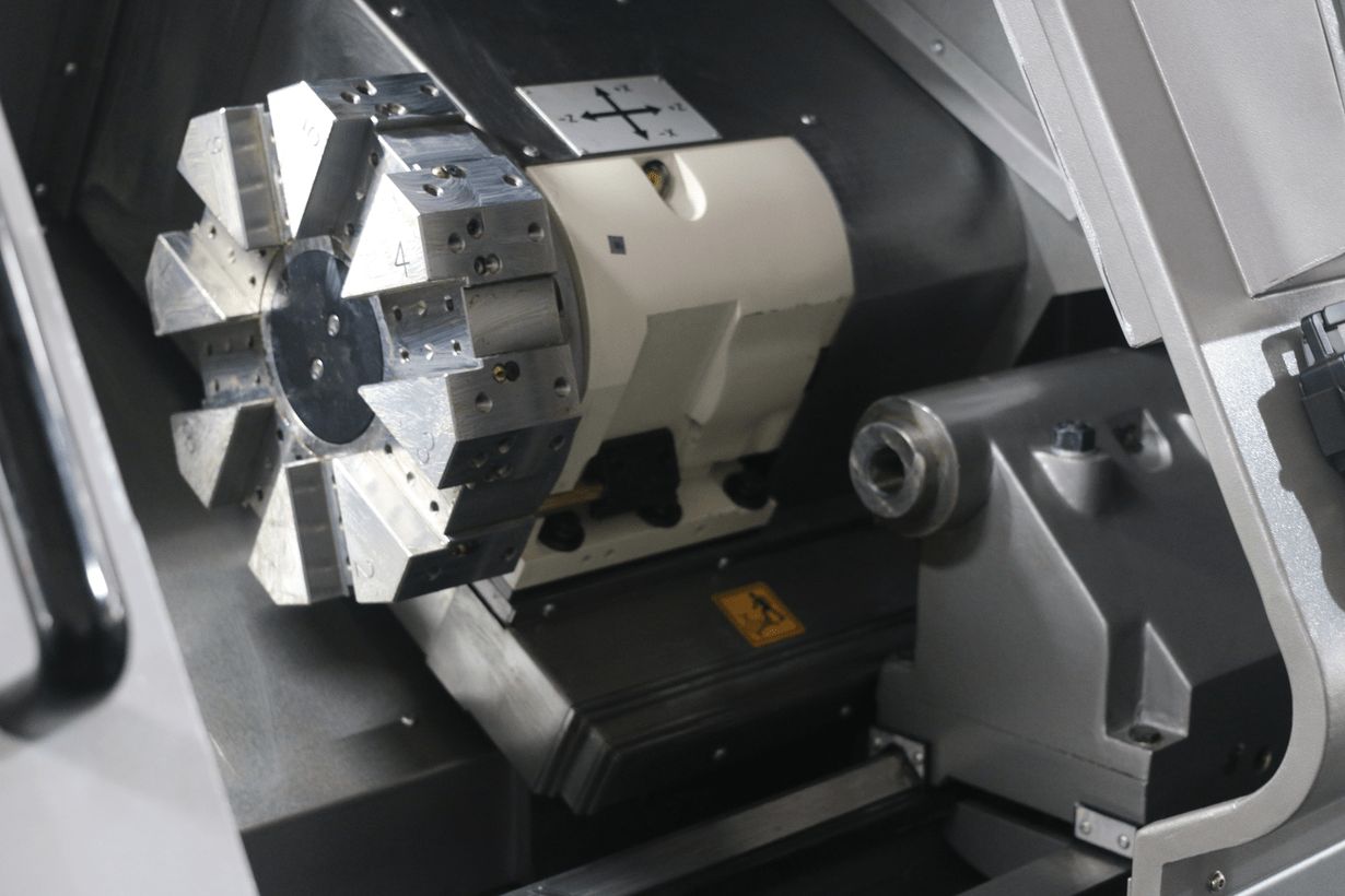 Токарный станок с ЧПУ JET KDCK-25F CNC (Fanuc 0i, гидрав. патрон, 3000 об/мин, деталеуловитель)